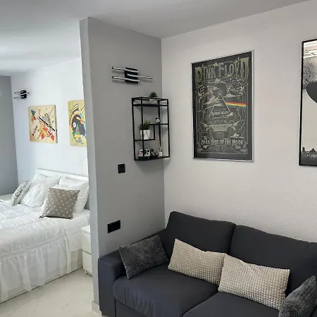 Cloud9 Apartment Split Exterior photo