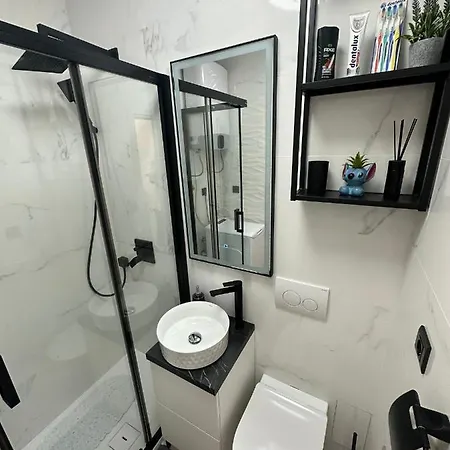 Cloud9 Apartment Split Exterior photo